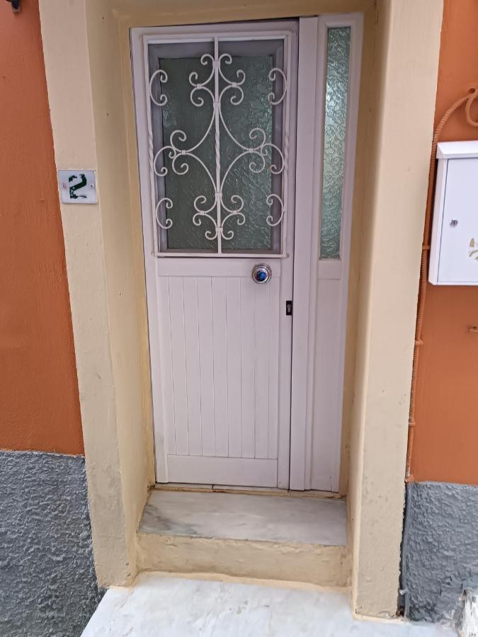 Two-Storey Maisonette Next To The Port Mantouki Esterno foto